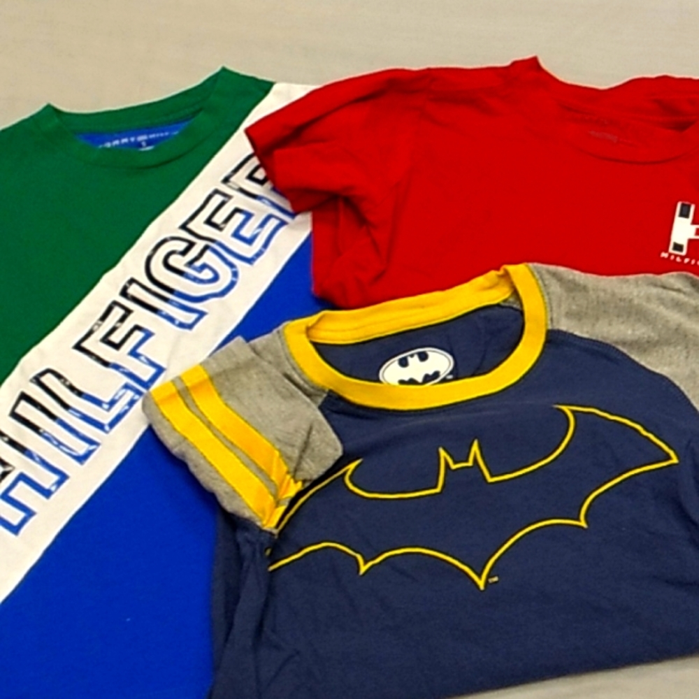 Lot of 3 Tees, Tommy Hilfiger, Batman boys size 5